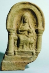 Մոր և մանկան նախաքրիստոնեական արձանիկ Արմավիրից